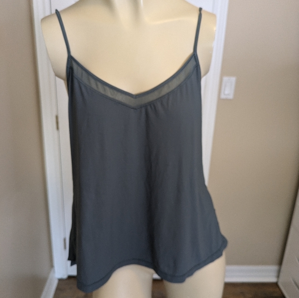 Lululemon Final Count Tank Top Tie Back Gray Women's Workout Athletic 6 - Picture 4 of 8